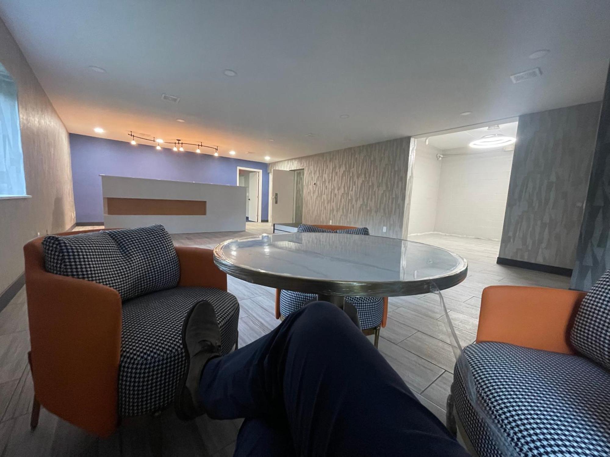 Luxor Inn & Suites, A Travelodge By Wyndham Elkins Exterior foto
